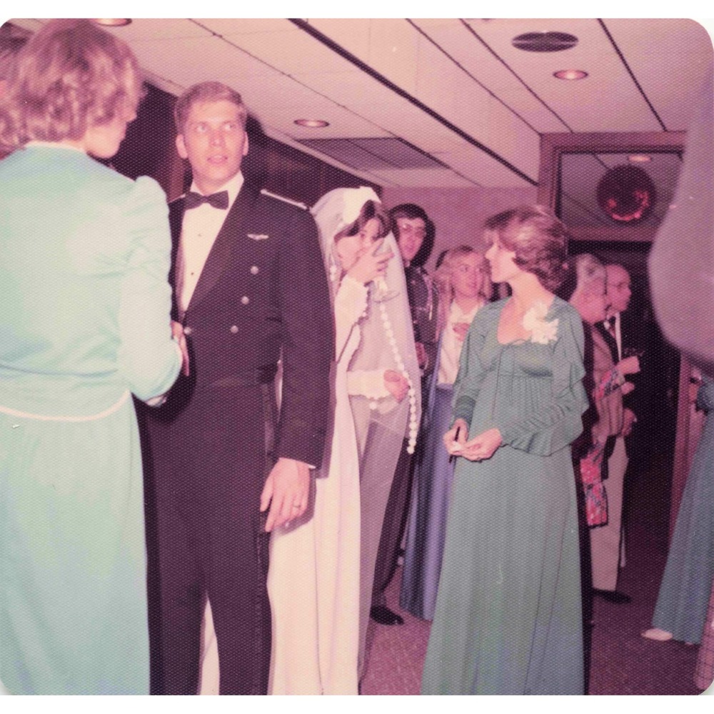 Vintage 1970s Wedding Reception Color Photograph Groom Guests 3.5x3.5 Photo - Picture 1 of 1